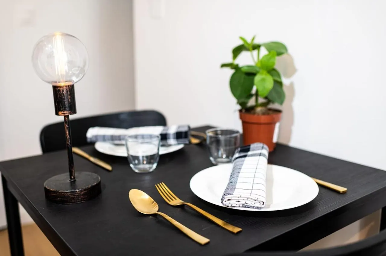 Noa : Joli Studio Cosy Avec Chambre Marseille 0*,  France